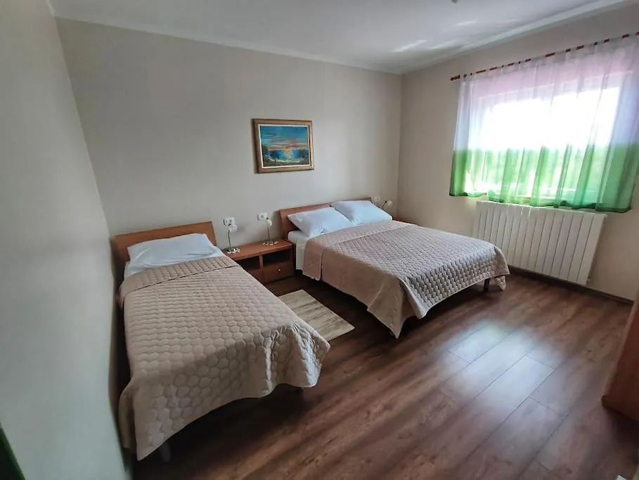 Apartment Valtura