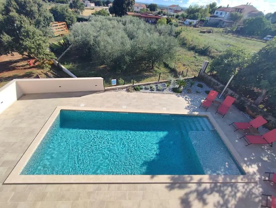 Apartment Valtura